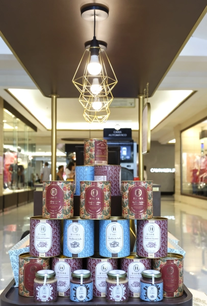 Carrinho Haoma 2,50 x 1,00 (m) - Shopping Iguatemi/SP