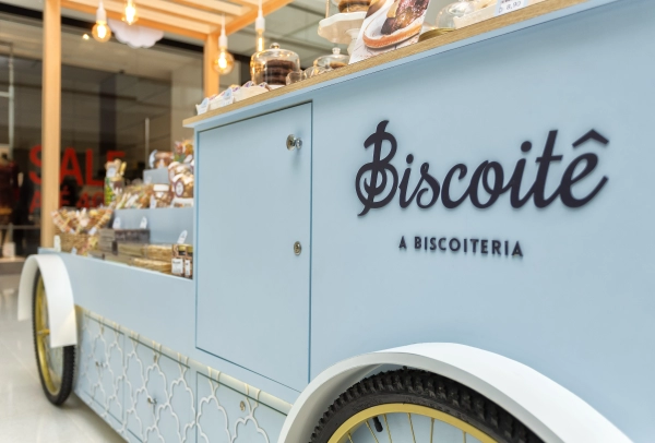 Carrinho Biscoitê - 3,00 x 1,00 (m) - Shopping JK Iguatemi - São Paulo/SP - (2022)