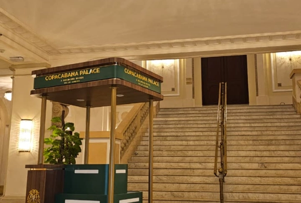 Carrinho Copacabana Palace - 1,20 x 1,00 (m) - Rio de Janeiro/RJ (2025)